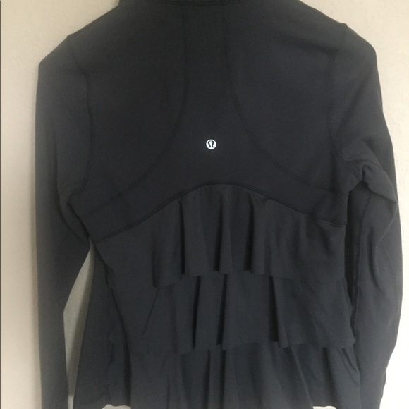 RARE lululemon jacket - Picture 2 of 5